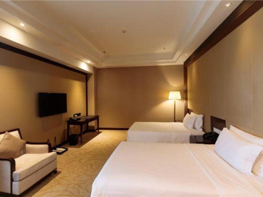 Linyi Blue Horizon International Hotel Yi He Екстериор снимка