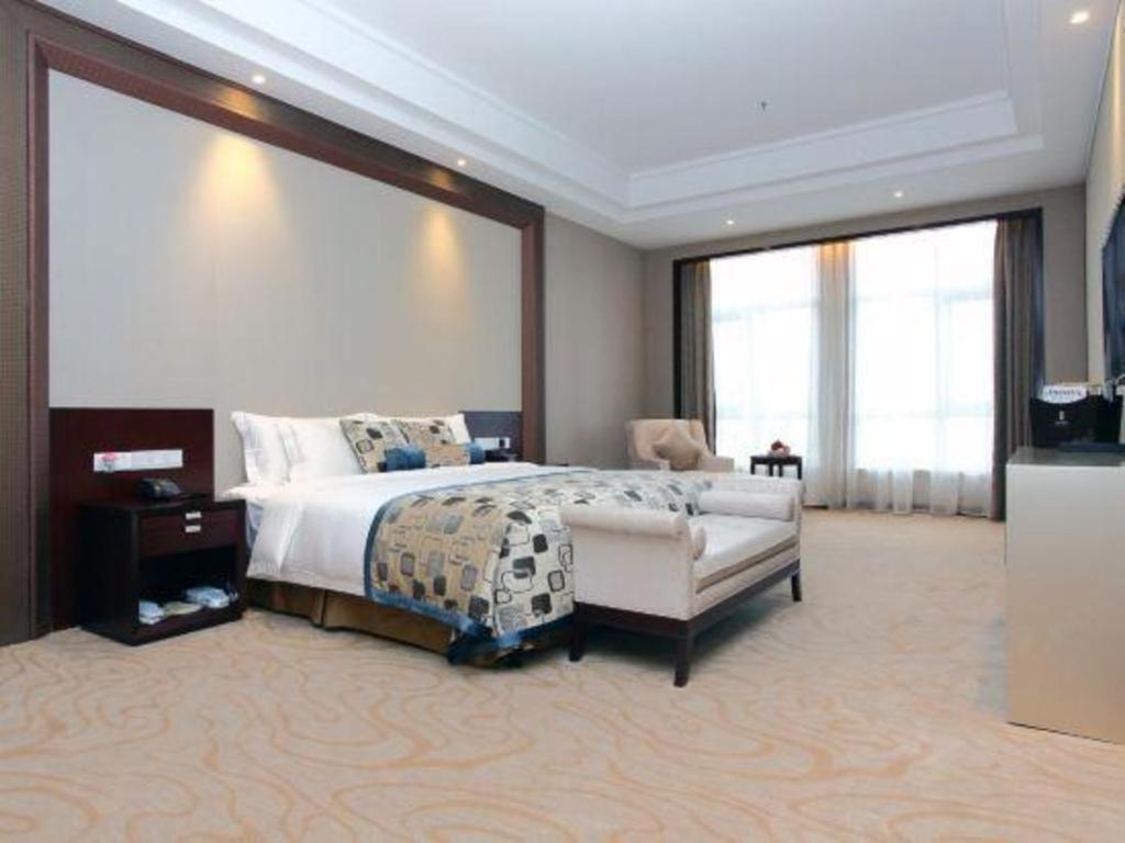 Linyi Blue Horizon International Hotel Yi He Екстериор снимка
