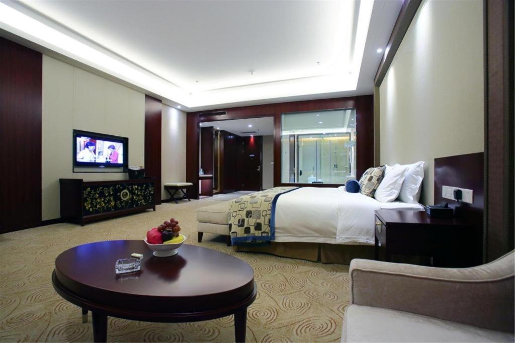Linyi Blue Horizon International Hotel Yi He Екстериор снимка