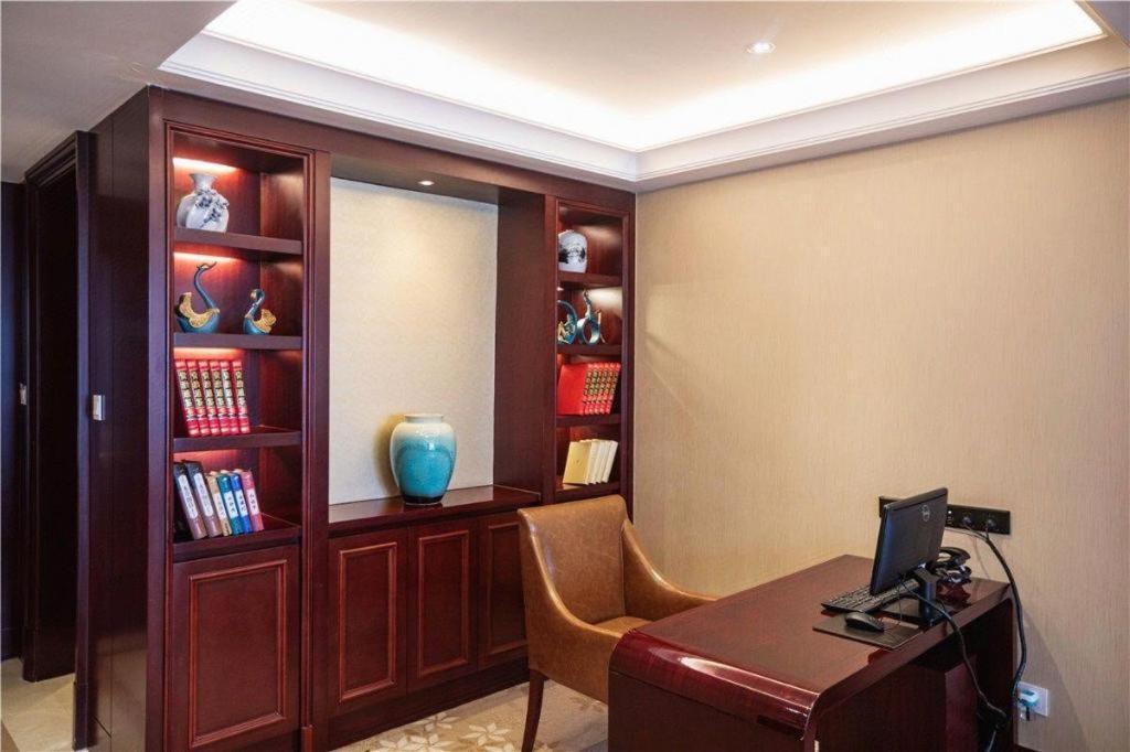 Linyi Blue Horizon International Hotel Yi He Екстериор снимка