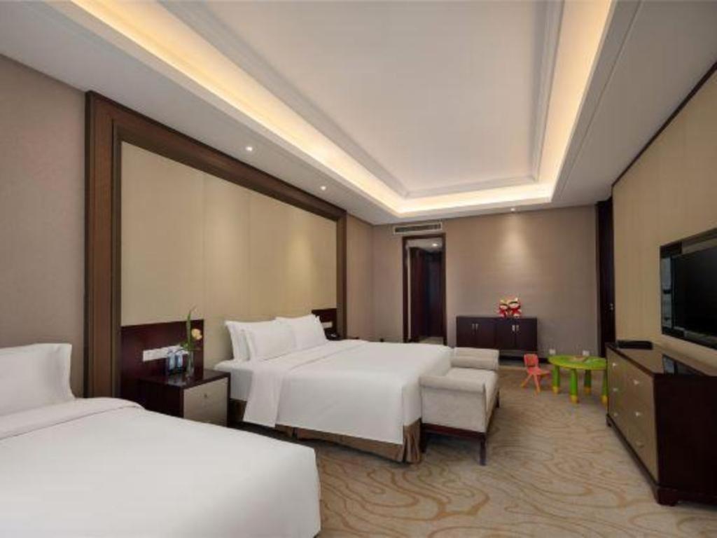 Linyi Blue Horizon International Hotel Yi He Екстериор снимка