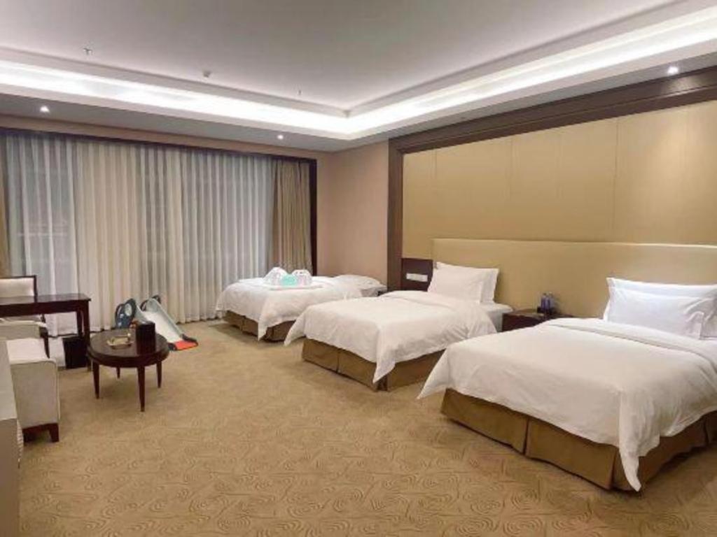Linyi Blue Horizon International Hotel Yi He Екстериор снимка