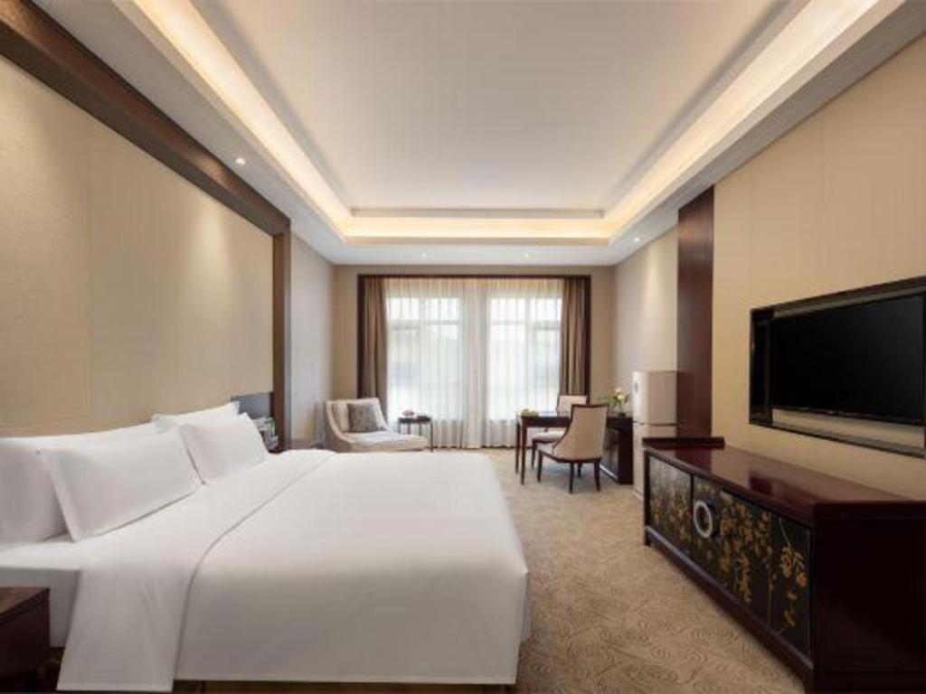 Linyi Blue Horizon International Hotel Yi He Екстериор снимка