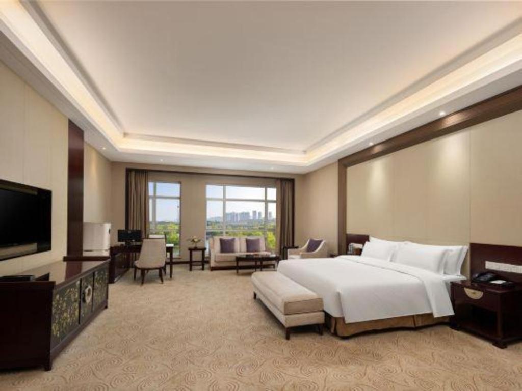 Linyi Blue Horizon International Hotel Yi He Екстериор снимка