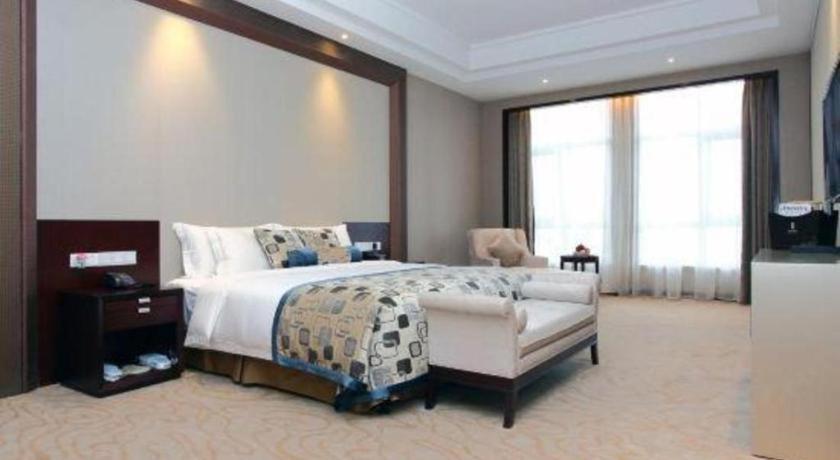 Linyi Blue Horizon International Hotel Yi He Екстериор снимка