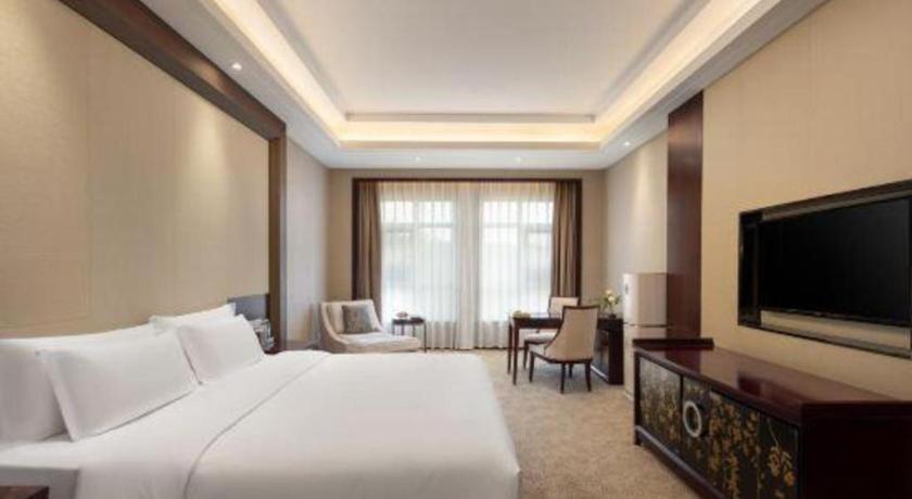 Linyi Blue Horizon International Hotel Yi He Екстериор снимка