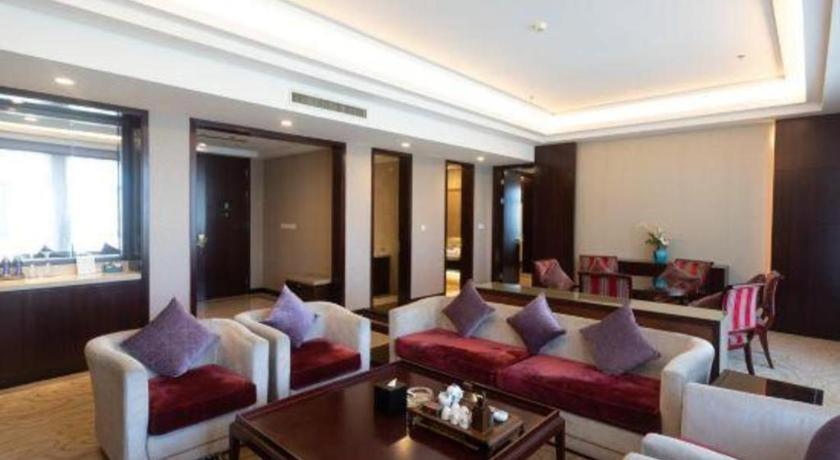 Linyi Blue Horizon International Hotel Yi He Екстериор снимка