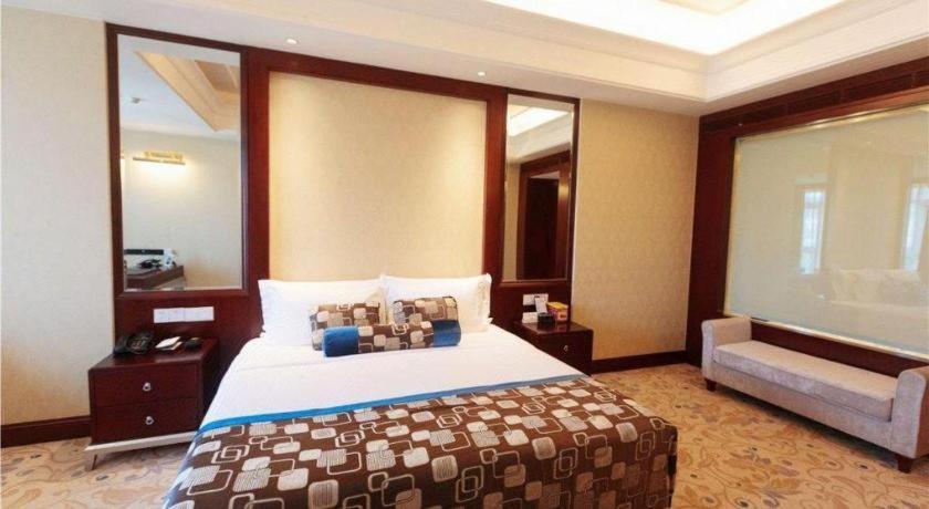 Linyi Blue Horizon International Hotel Yi He Екстериор снимка