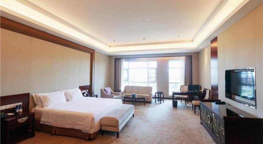 Linyi Blue Horizon International Hotel Yi He Екстериор снимка