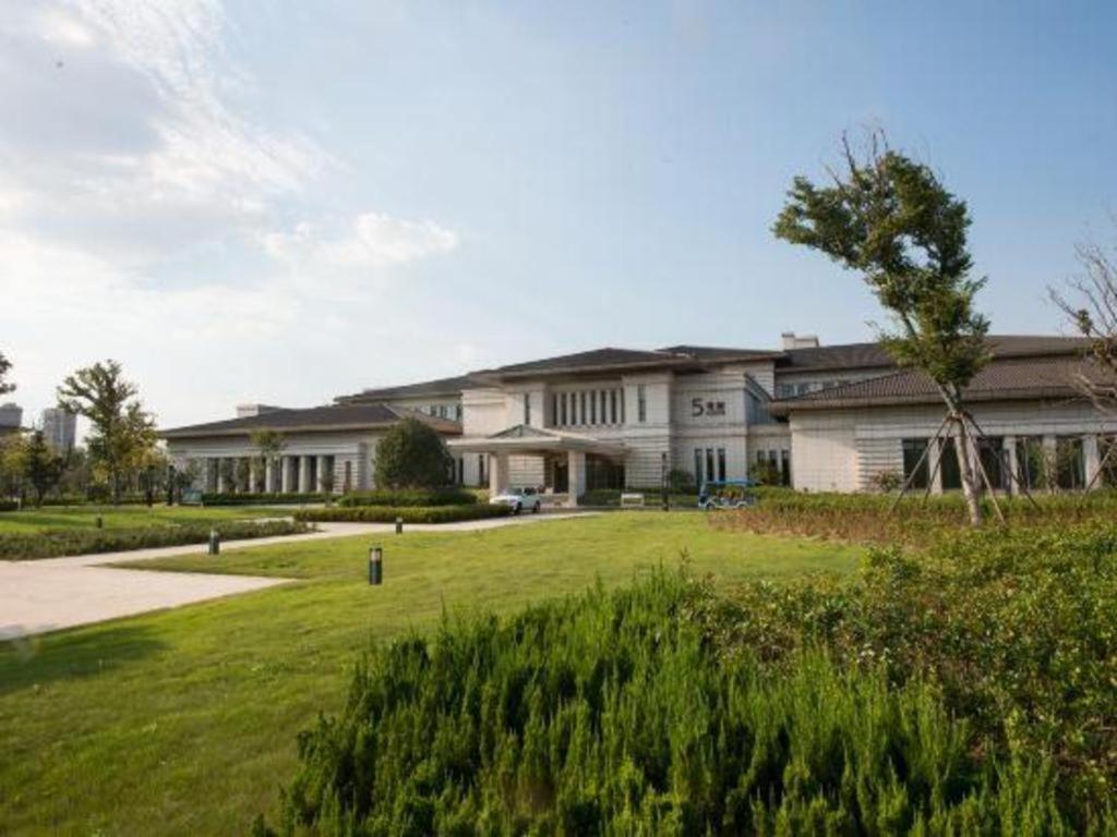 Linyi Blue Horizon International Hotel Yi He Екстериор снимка